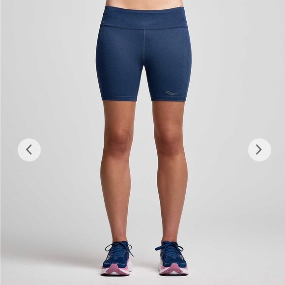 BNWT Saucony Women’s Fortify 6” Shorts - Picture 1 of 10